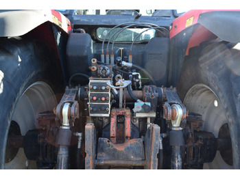 Traktor Massey Ferguson MF 8250: slika 5 Traktor Massey Ferguson MF 8250: slika 5