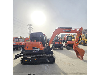 Bager guseničar DOOSAN DX60