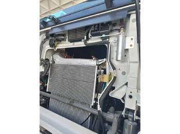 Istovarivač SINOTRUK HOWO: slika 2