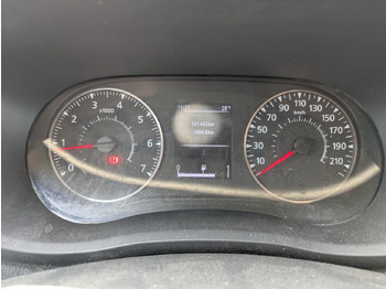 Furgon RENAULT Master Confort 3t5 L2H2 2.3 dCi 135 ch FOURGON Traction: slika 3