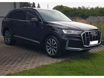 SUV AUDI