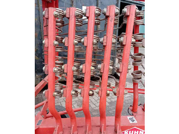 Lizing Kuhn GA4101GM zwadhark *Verkocht/sold* Kuhn GA4101GM zwadhark *Verkocht/sold*: slika 5