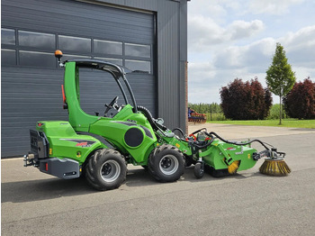 Kompaktni utovarivač guseničar Avant 645i Rental mini-shovel: slika 3