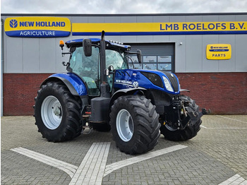 Traktor NEW HOLLAND T7.230