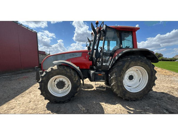Traktor VALTRA T160