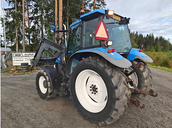 Traktor New Holland TS100, ES vaihteisto, ilmastointi, etukuormaaja Ålö Q55, katso video!: slika 3 Traktor New Holland TS100, ES vaihteisto, ilmastointi, etukuormaaja Ålö Q55, katso video!: slika 3