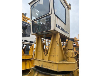 Toranjski kran LIEBHERR