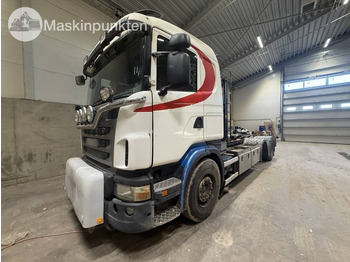 Kamion sa hidrauličnom kukom SCANIA