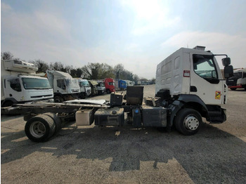 Kamion sa golom šasijom i zatvorenom kabinom RENAULT D12: slika 3 Kamion sa golom šasijom i zatvorenom kabinom RENAULT D12: slika 3