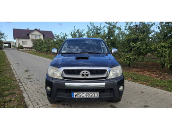 Lizing  Toyota Hilux 3.0 SR5 automat 4x4 Toyota Hilux 3.0 SR5 automat 4x4: slika 2