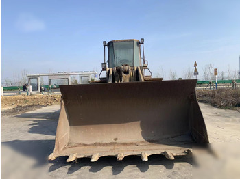 Utovarivač točkaš CATERPILLAR 966F: slika 2