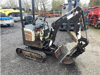 Mini bager BOBCAT E10