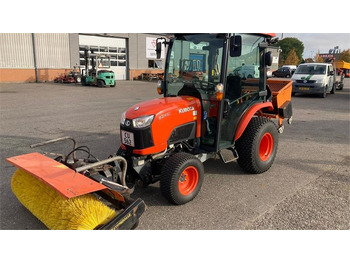 Komunalni traktor KUBOTA