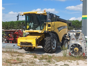 Kombinovani kombajn NEW HOLLAND MIETITREBBIA CX 720: slika 2