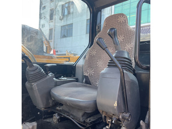 Bager CATERPILLAR: slika 5 Bager CATERPILLAR: slika 5