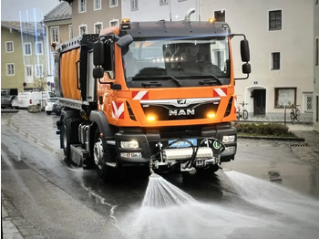 Kamion cisterna MAN TGA