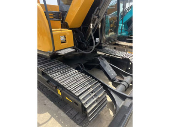 Bager guseničar CATERPILLAR 323D2L: slika 5