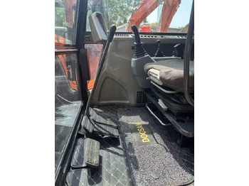 Novu Bager guseničar DOOSAN DX60: slika 5