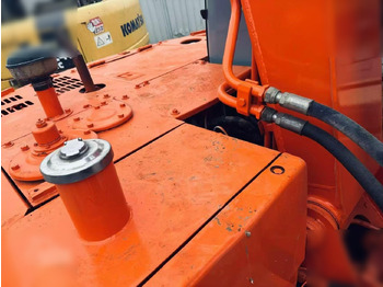 Bager guseničar HITACHI EX60-5: slika 3