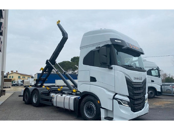 Kamion sa hidrauličnom kukom IVECO S-WAY 480 SCARRABILE FULL PNEUMATIC EURO 6: slika 3