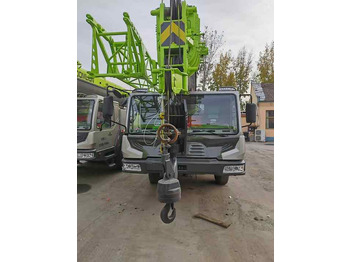 Autodizalica Second Hand ZOOMLION 25 Ton ZTC250V531 30 Ton ZTC300V532 70 Ton ZTC700H6 Hydraulmic Mobile Truck Crane on Sale: slika 2