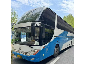 Turistički autobus