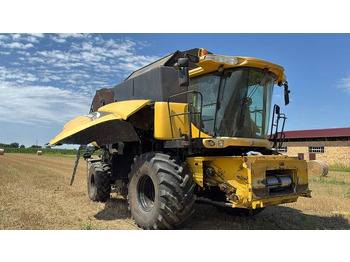 Kombinovani kombajn NEW HOLLAND CR900