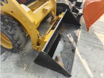 Mini utovarivač CATERPILLAR Used skid-steer CAT246D: slika 4