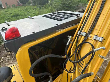 Bager guseničar Second Hand  Komatsu PC210-8 Excavator 21 Ton Crawler Excavator Japan Brand Low Price with Good Quality for SALE: slika 3