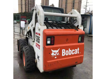 Utovarivač točkaš BOBCAT S185