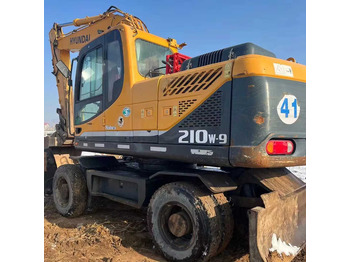 Bager točkaš HYUNDAI