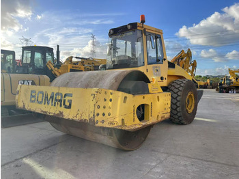 Valjak za puteve BOMAG BW226: slika 4