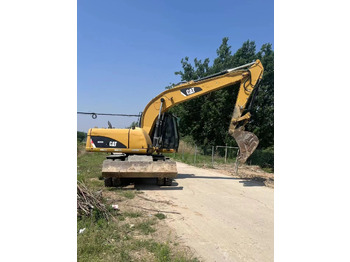 Bager točkaš CATERPILLAR