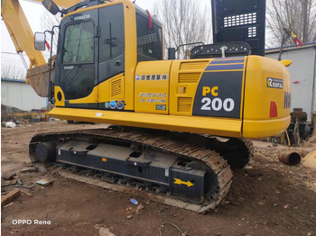 Bager točkaš KOMATSU PC200-8
