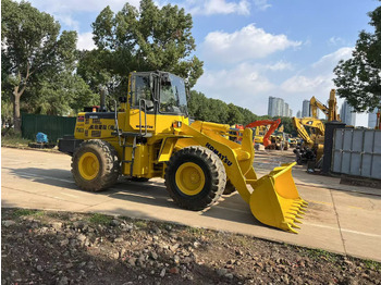 Utovarivač točkaš KOMATSU WA320
