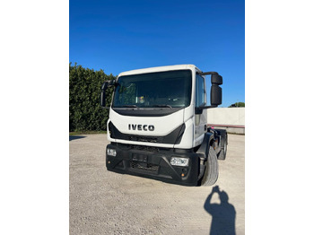 Kamion sa hidrauličnom kukom IVECO EuroCargo 180E