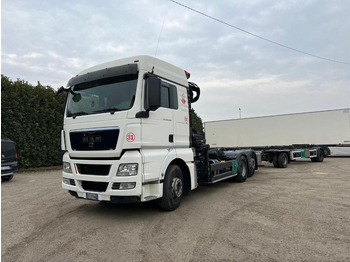 Kamion sa hidrauličnom kukom MAN TGX 26.480