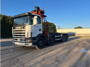 Kamion sa hidrauličnom kukom SCANIA R124