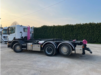Kamion sa hidrauličnom kukom SCANIA P410 SCARRABILE CON RIDUTTORE AI MOZZI: slika 3