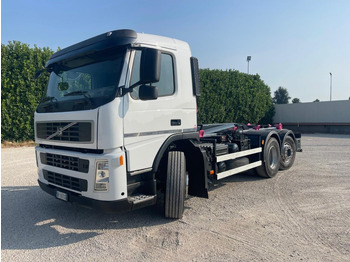 Kamion sa hidrauličnom kukom VOLVO FM9