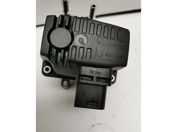 Novu Sistem goriva za Kamion DYFUZOR DOZOWNIK AD BLUE MERCEDES MP4 A0001405339: slika 3