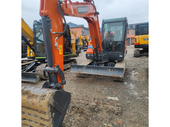 Mini bager DOOSAN DX60