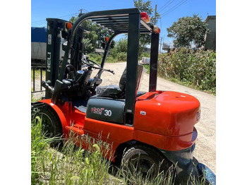 Dizel viljuškar HELI