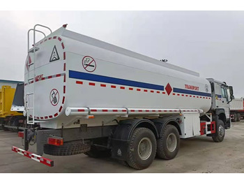 Novu Kamion cisterna za prevoz goriva SINOTRUK Howo 6X4 Oil Truck Price for Sale in Djibouti: slika 3 Novu Kamion cisterna za prevoz goriva SINOTRUK Howo 6X4 Oil Truck Price for Sale in Djibouti: slika 3