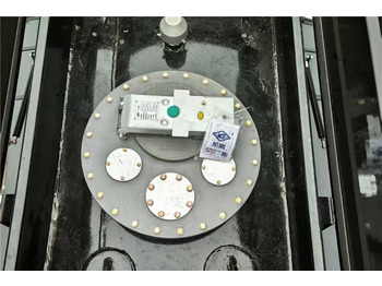 Novu Poluprikolica cisterna za prevoz bitumena TITAN 3 Axle Bitumen Asphalt Tanker Trailer for Sale In Nigeria: slika 4