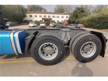 Tegljač SINOTRUK Used Howo 380HP Truck Tractor for Sale In Senegal: slika 5 Tegljač SINOTRUK Used Howo 380HP Truck Tractor for Sale In Senegal: slika 5