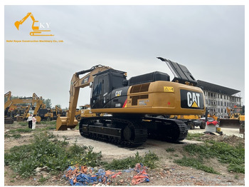 Bager guseničar CATERPILLAR 330D