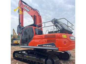 Bager guseničar DOOSAN DX300
