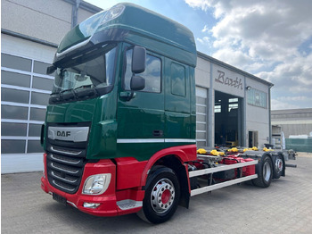 Kamion za prevoz kontejnera/ Kamion sa promenjivim sandukom DAF XF 480