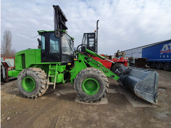 Utovarivač točkaš CATERPILLAR 924H